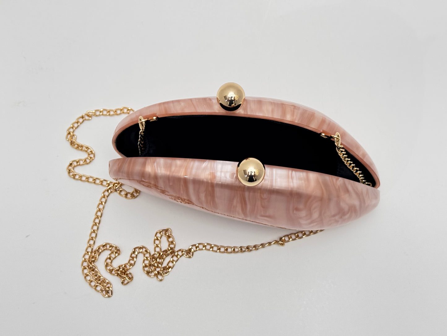 ACRYLIC SHELL SHAPED BAG